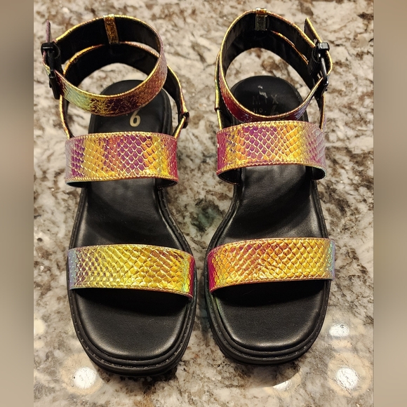 Mix No. 6 Petrova Platform Sandal - Picture 2 of 4
